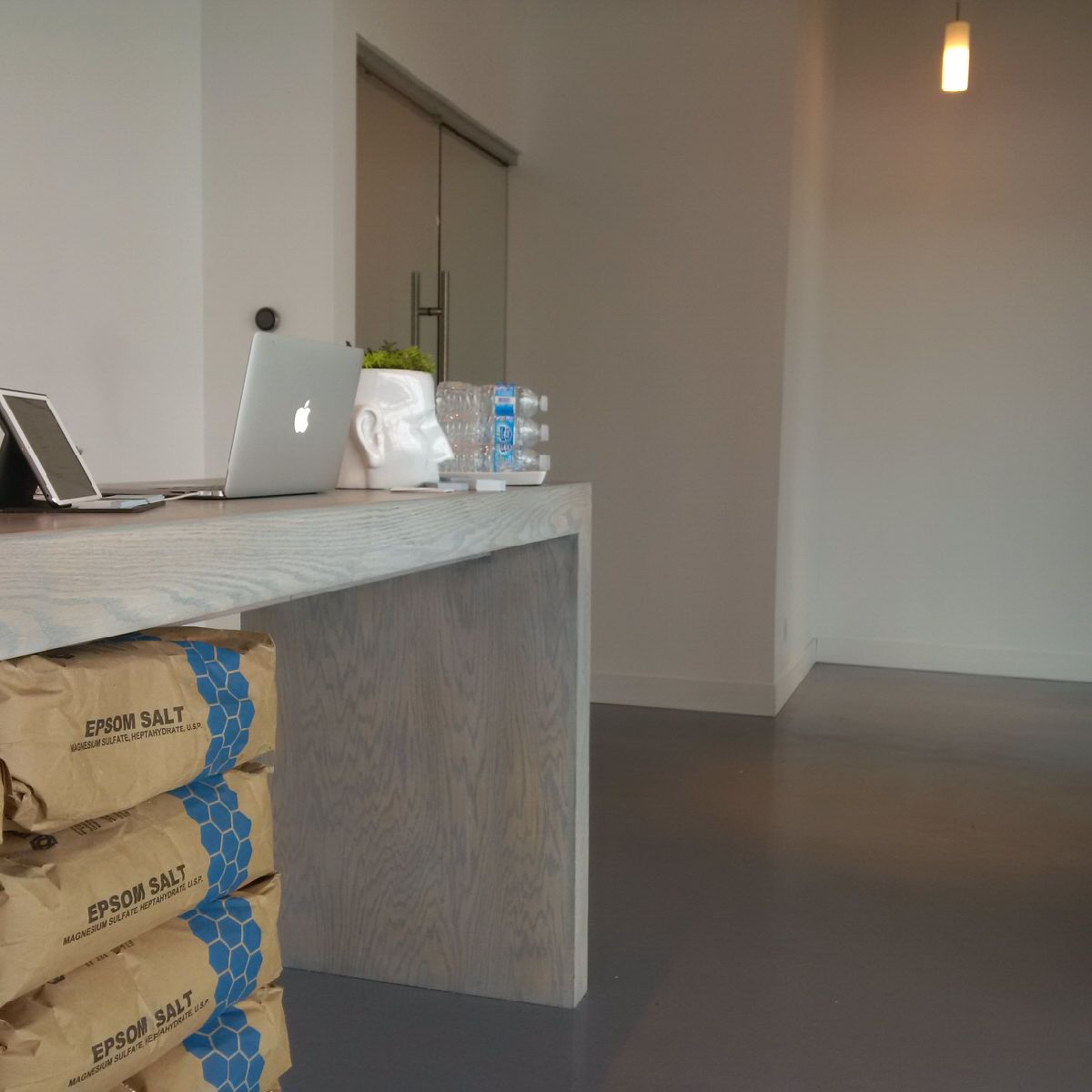 Modern Gravity Float Studio